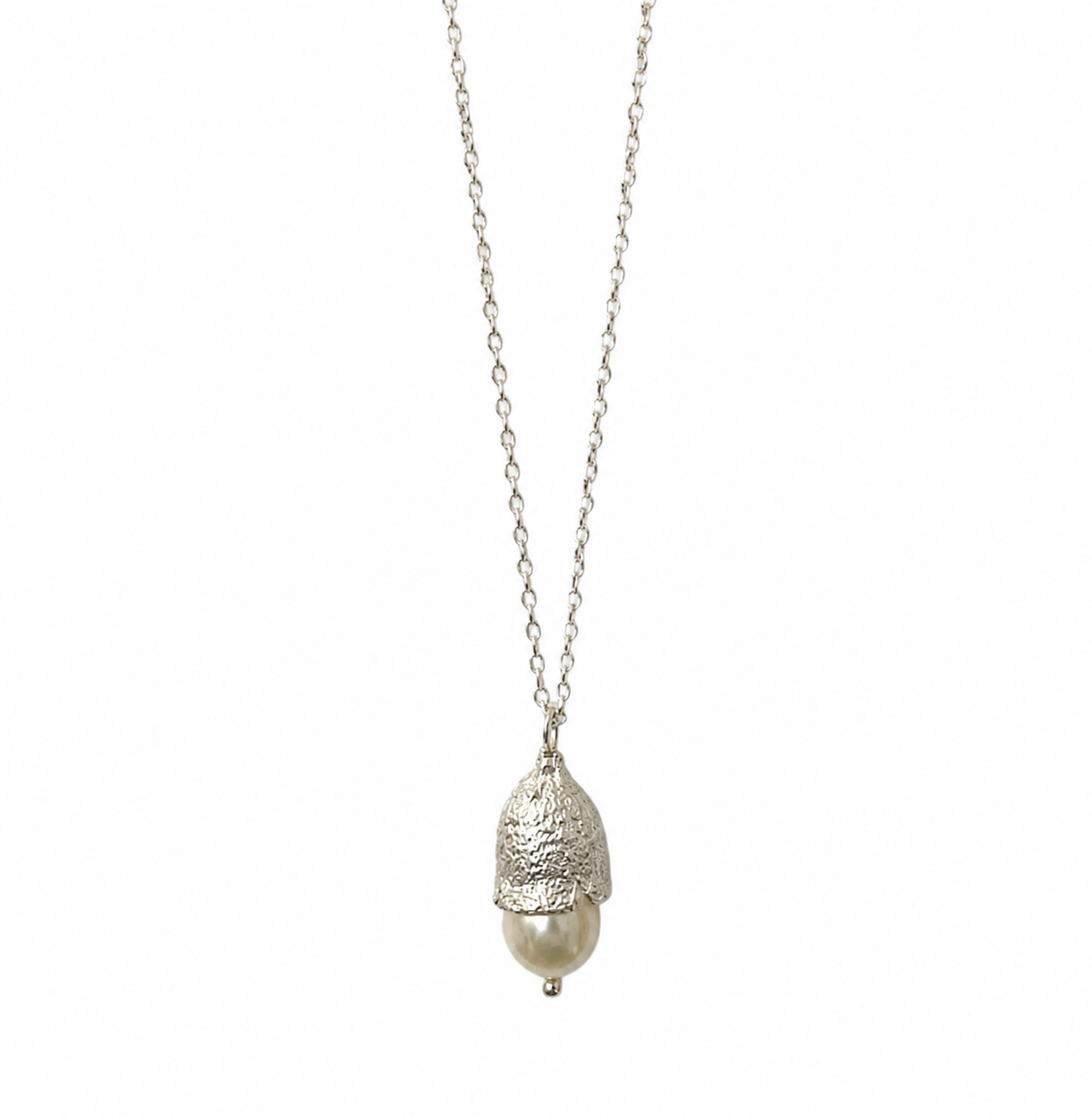 Eucalyptus LEU Necklace with white freshwater pearl
