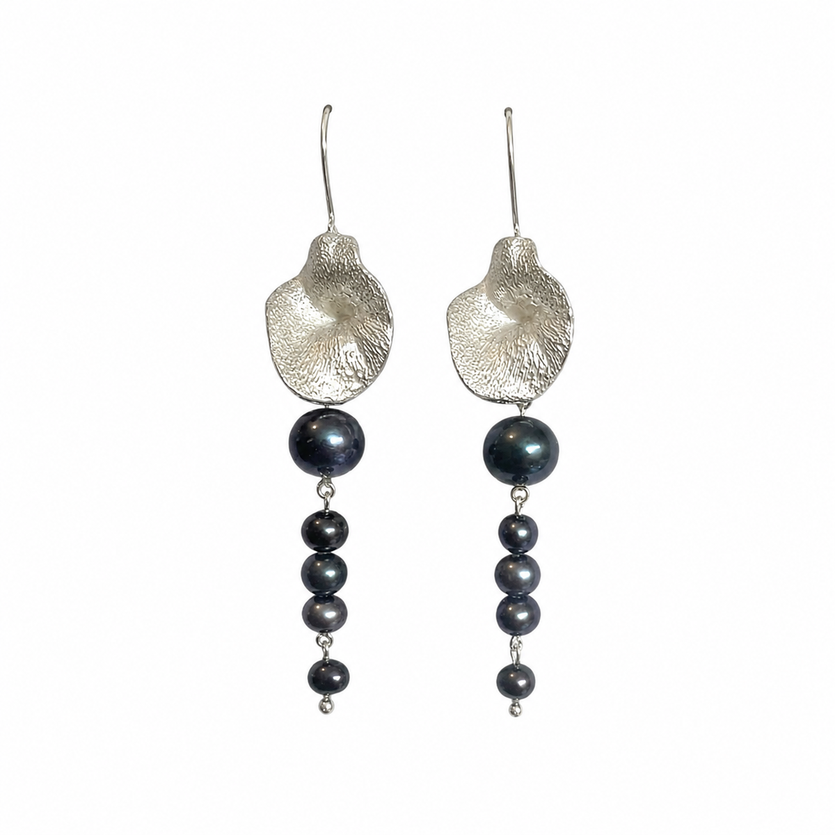 INDI Wisteria Earrings with Black freshwater pearl