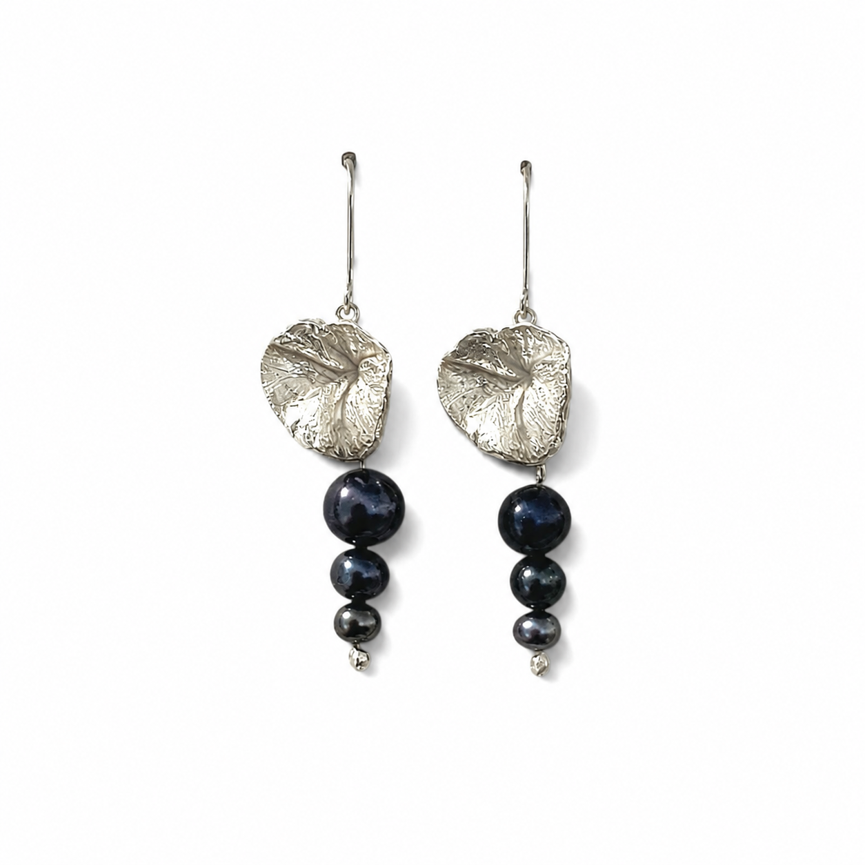 Small Wisteria Earrings with black freshwater pearl